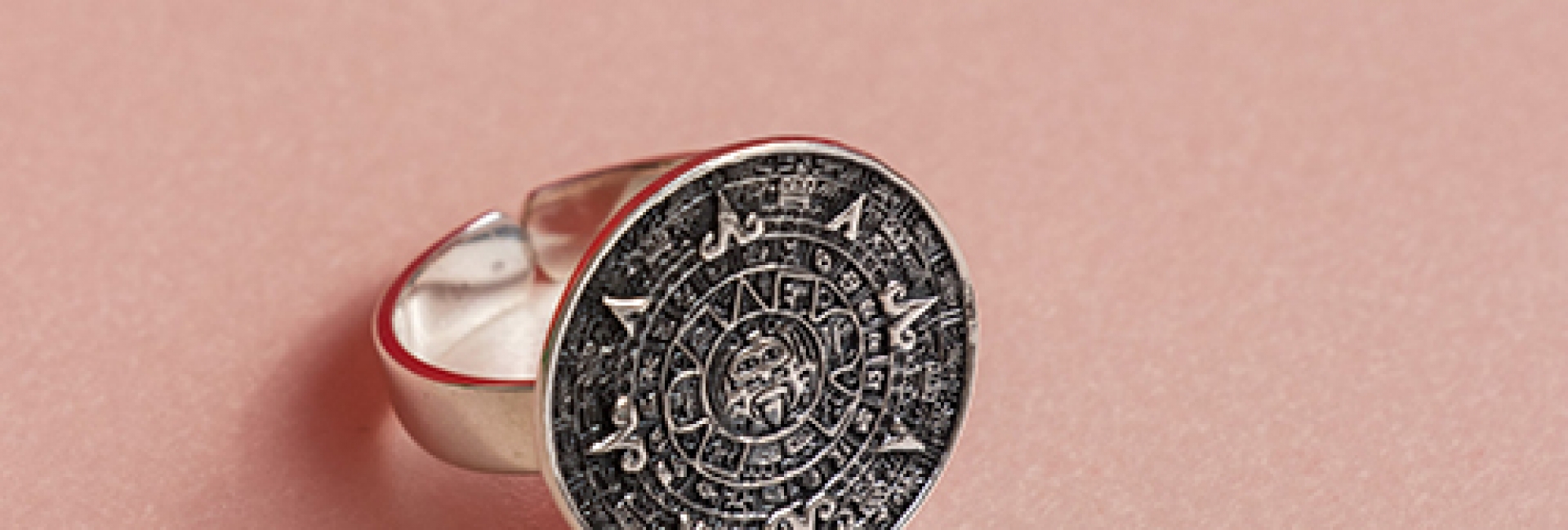 Oro de Monte Albán. En Septiembre, vive las joyas de México.